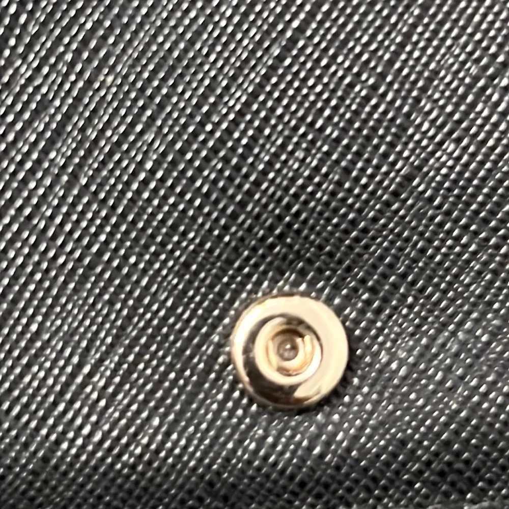 Kate Spate Black Leather Key Card and ID Wallet - Picture 12 of 12